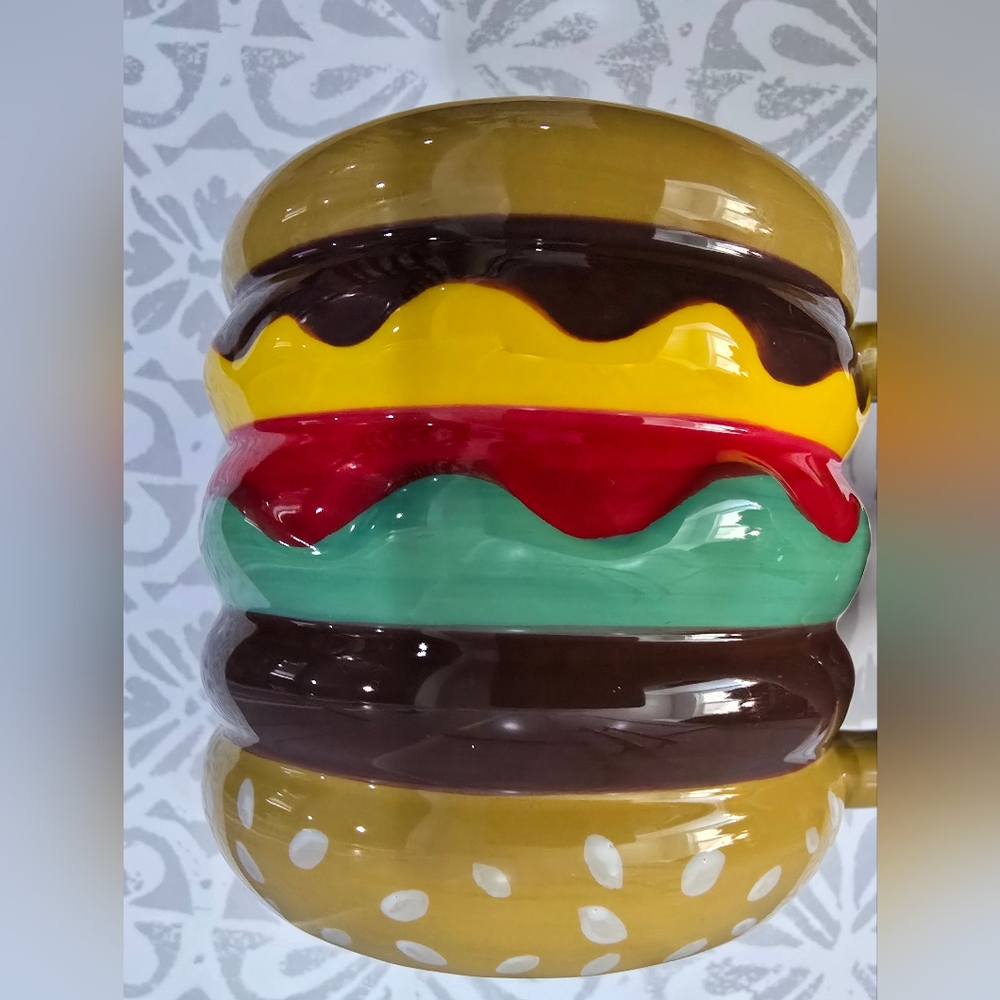 🍔NWT Burger Ceramic Mug – Cheeseburger Design – Novelty Drinkware - Picture 7 of 9